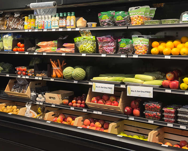 Organic produce section at Dixie Nutrition St. George